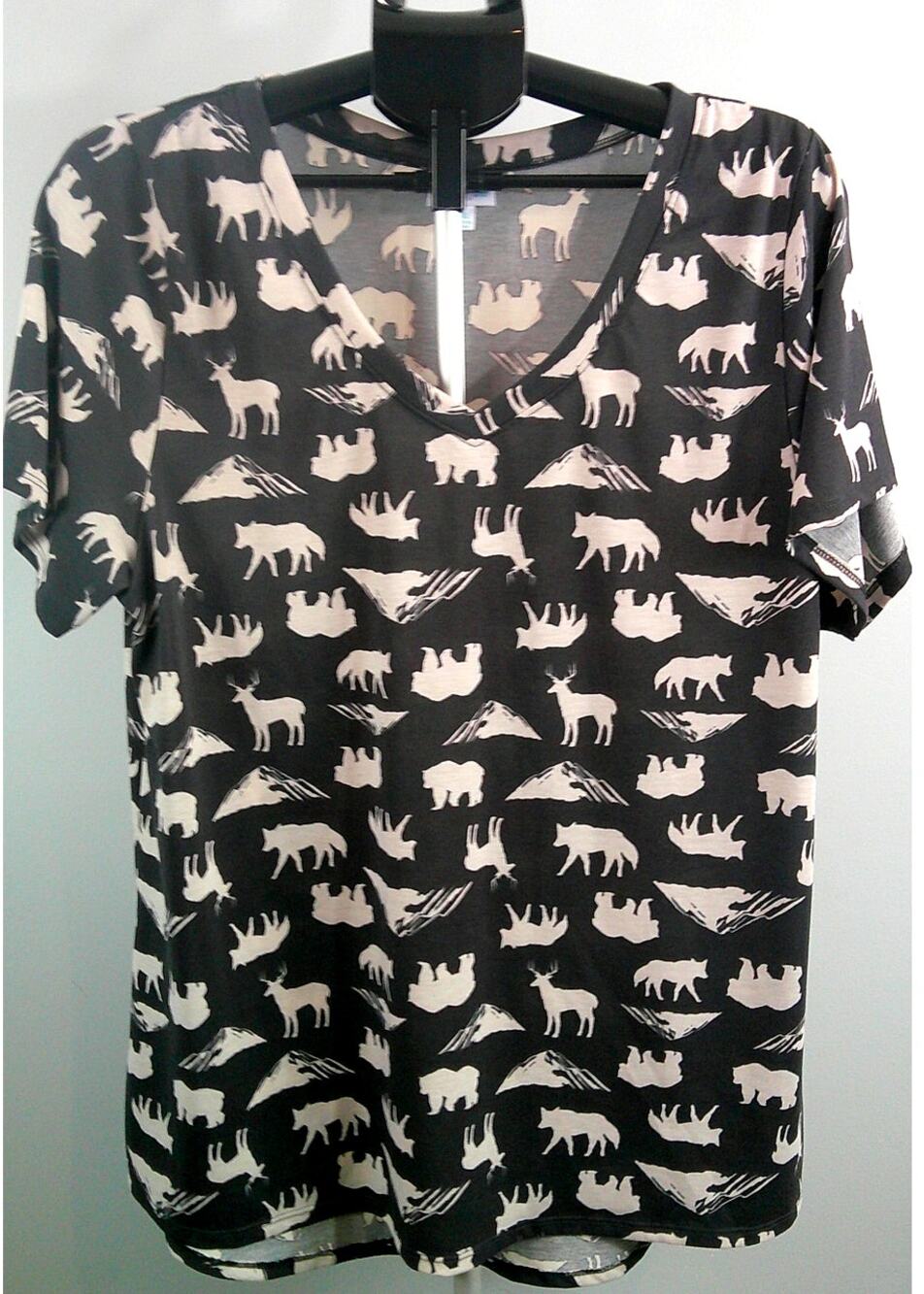 LuLaRoe V-neck Women's Charcoal Gray 2xl Camping Hunting